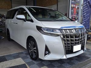 トヨタ 30系アルファード タイヤ交換