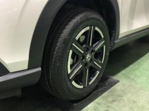 ヴェゼル　タイヤ交換