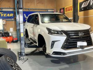 レクサス　LX　タイヤ交換