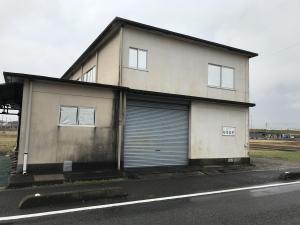 ガレージ秘密基地