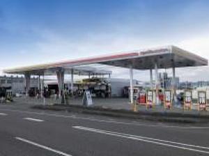 丸栄石油（株）カーパドック各務原